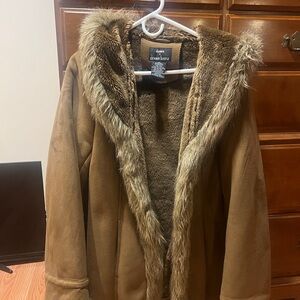 *SOLD ON DEPOP* Dennis Basso Women's Tan Teddy Jacket with Faux Fur Trim